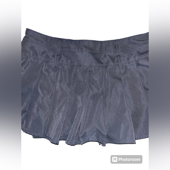 Pleated double belt skirt - Picture 6 of 6